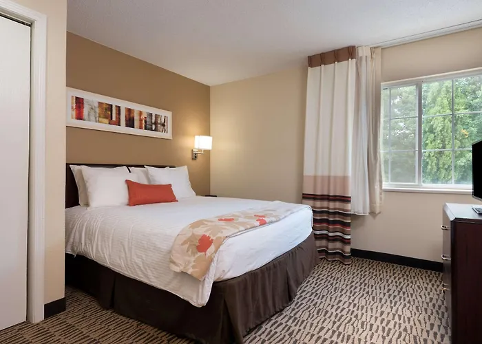 MainStay Suites Cincinnati Blue Ash