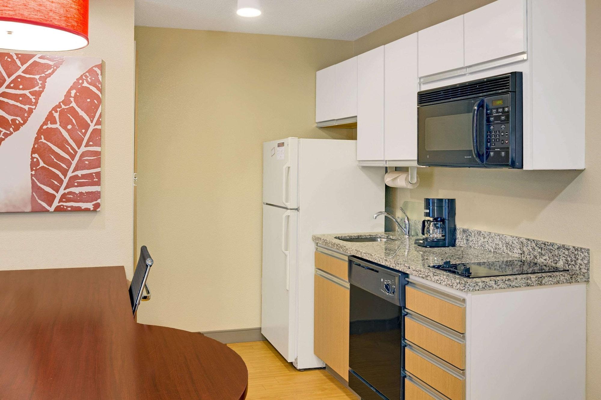 Hotel Mainstay Cincinnati 3*