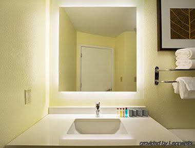 Mainstay Cincinnati Hotel Blue Ash