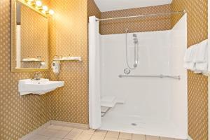Mainstay Cincinnati Hotel 3*